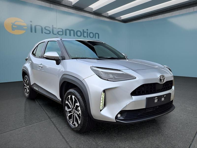 Silber Neu 2025 Toyota Yaris Hybrid SUV | 28.949 € (Fairer Preis) - Bild 1/4