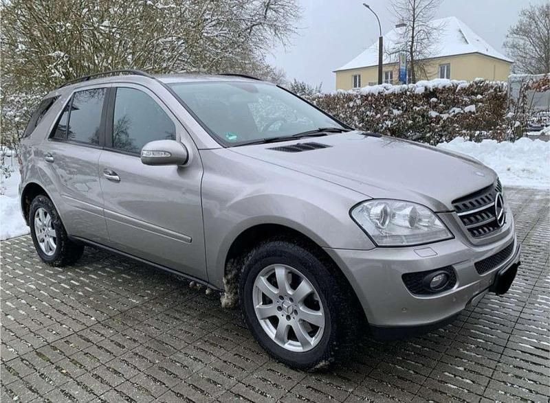 Gebraucht Mercedes ML320 224 PS (164 kW) 2006 SUV