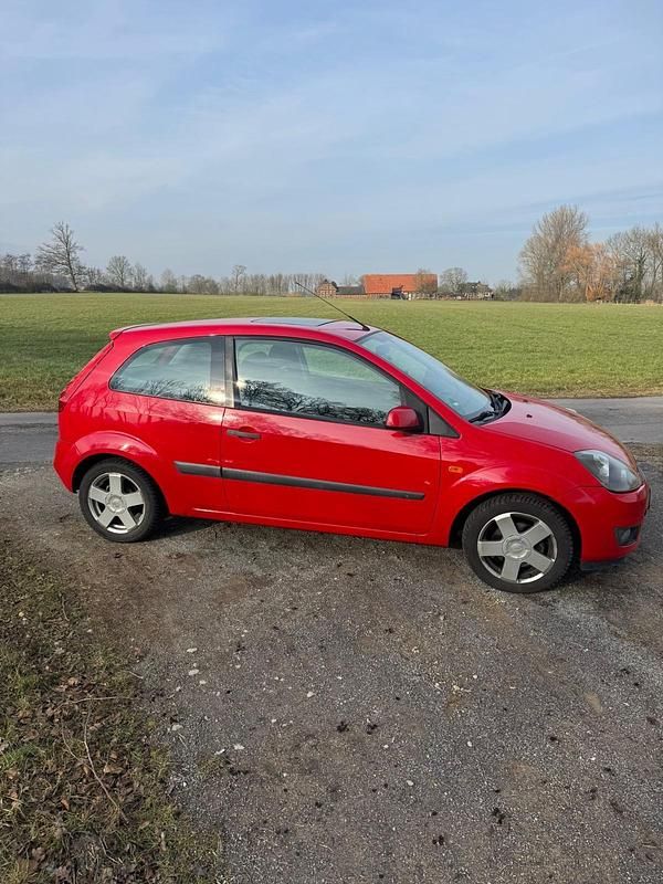 Gebraucht Ford Fiesta 70 PS (51 kW) 2005 Kleinwagen
