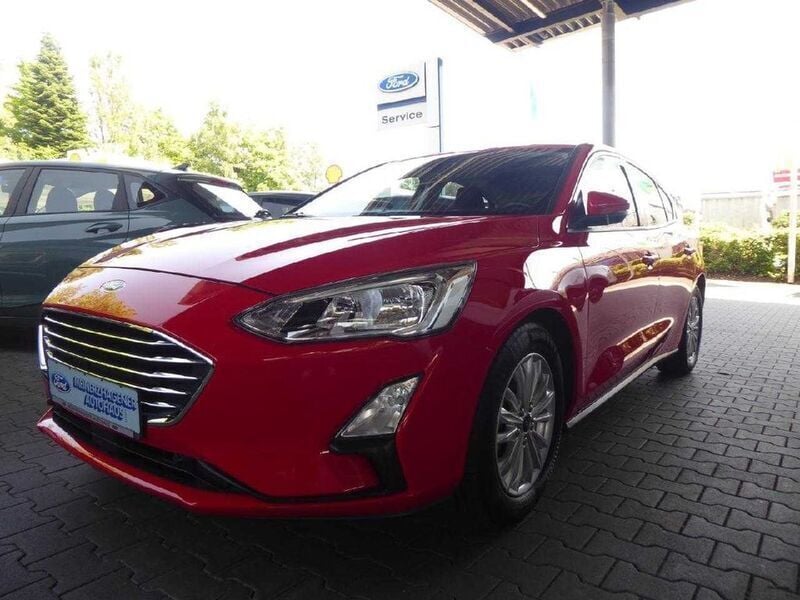 Racerot Gebraucht 2019 Ford Focus Titanium Limousine | 15.990 € (Fairer Preis) - Bild 1/4