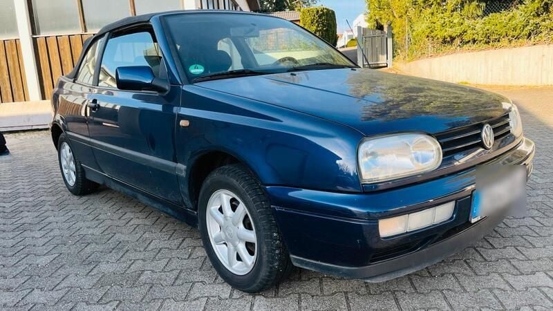 Blau Gebraucht 1995 VW Golf Cabriolet Cabrio | 2.644 € - Bild 1/4