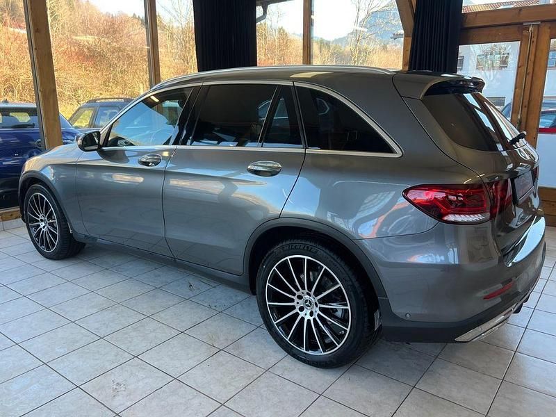 Gebraucht Mercedes GLC300 AMG 245 PS (180 kW) 2019 Grau SUV