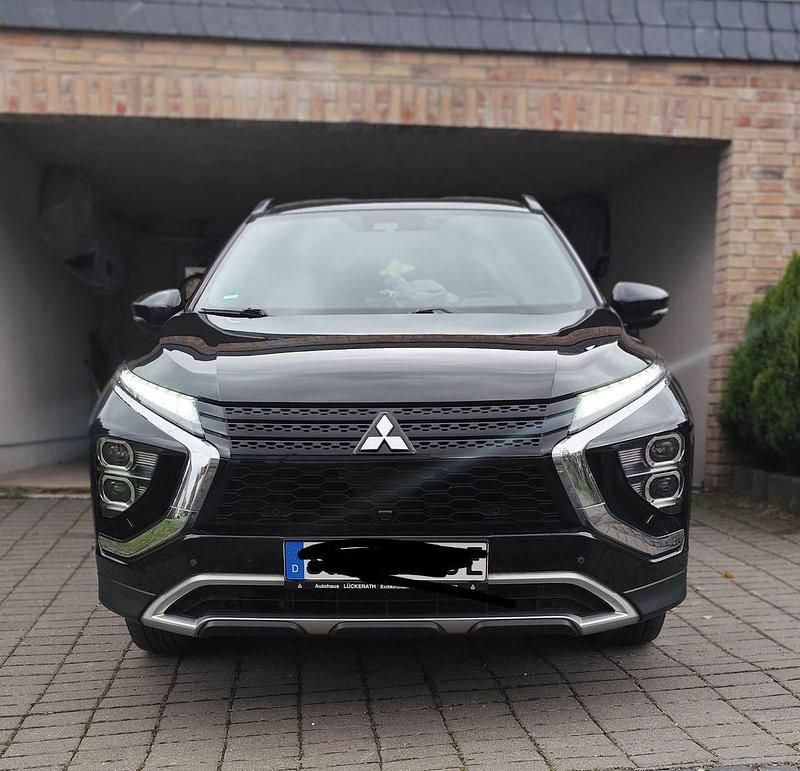 Schwarz Gebraucht 2021 Mitsubishi Eclipse SUV | 20.500 € (Teuer) - Bild 1/4