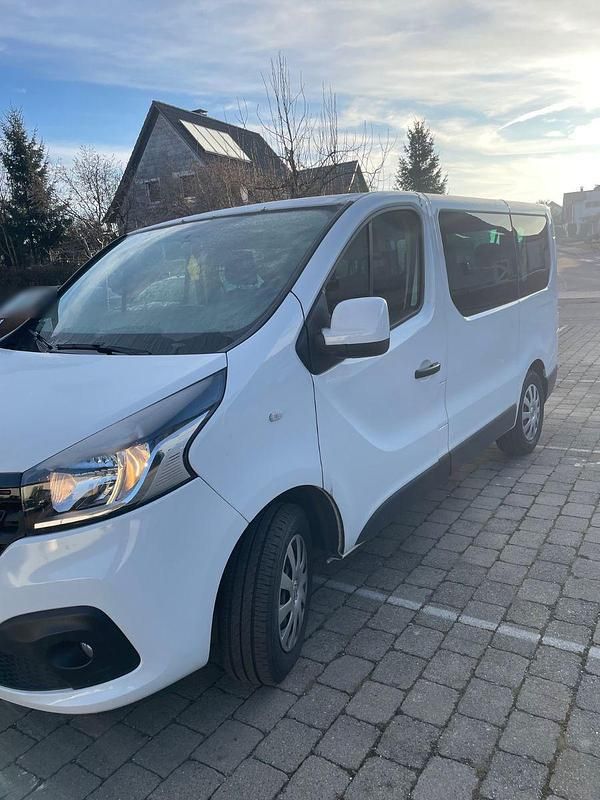 Gebraucht Renault Trafic 121 PS (88 kW) 2019 Weiß Van / Kleinbus