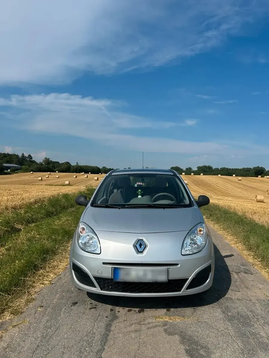 Gebraucht Renault Twingo 76 PS (55 kW) 2008 Silber Kleinwagen