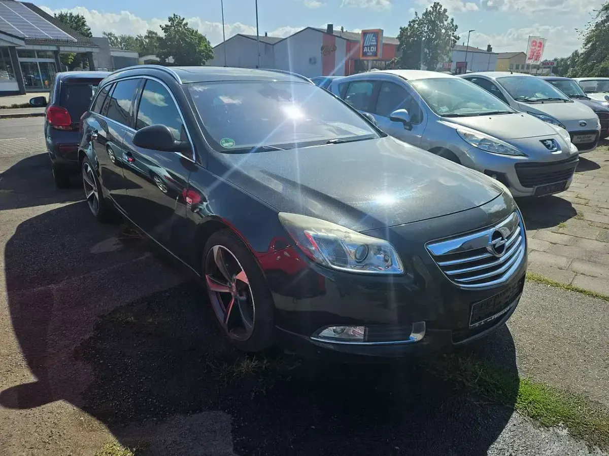 Gebraucht Opel Insignia Cosmo 260 PS (191 kW) 2010 Karbonschw graphitschw midnigh Kombi