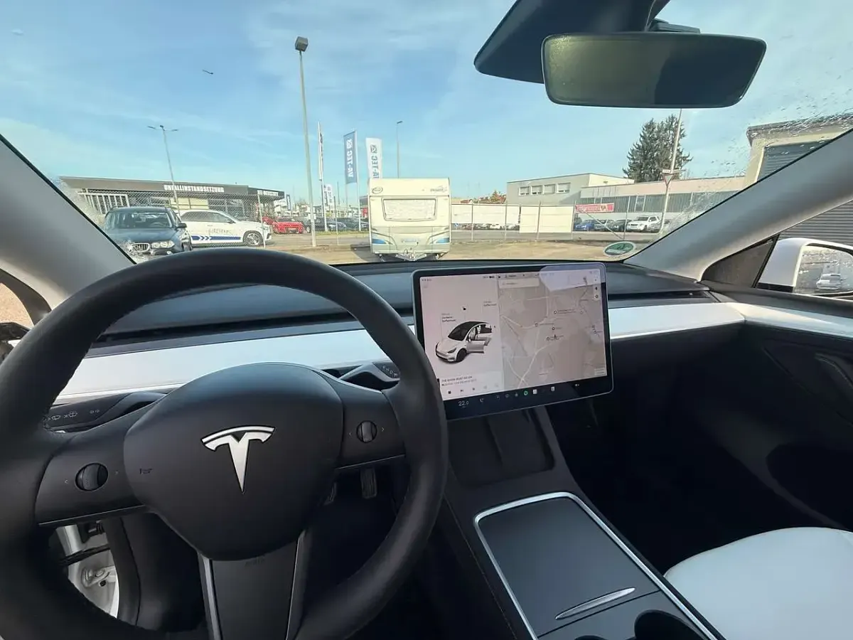 Gebraucht Tesla Model Y 378 kW (514 PS) 2021 Weiß SUV