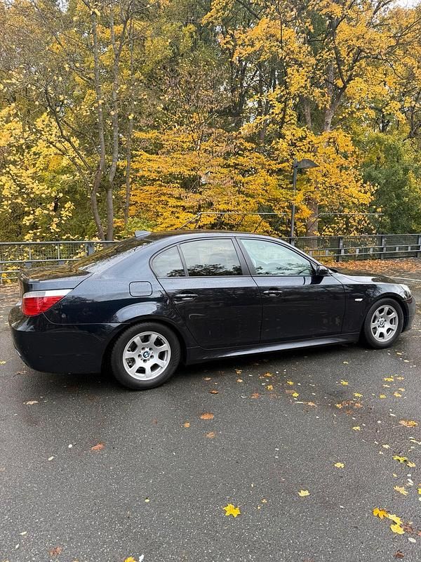 Schwarz Gebraucht 2005 BMW 523 M Sport Limousine | 4.650 € (Guter Preis) - Bild 1/4