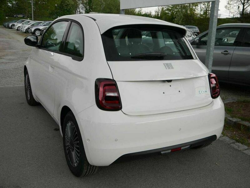 Verkauft Fiat 500e Neu Elektro ICON 42 Gebraucht 2022 15 Km In Schneeberg