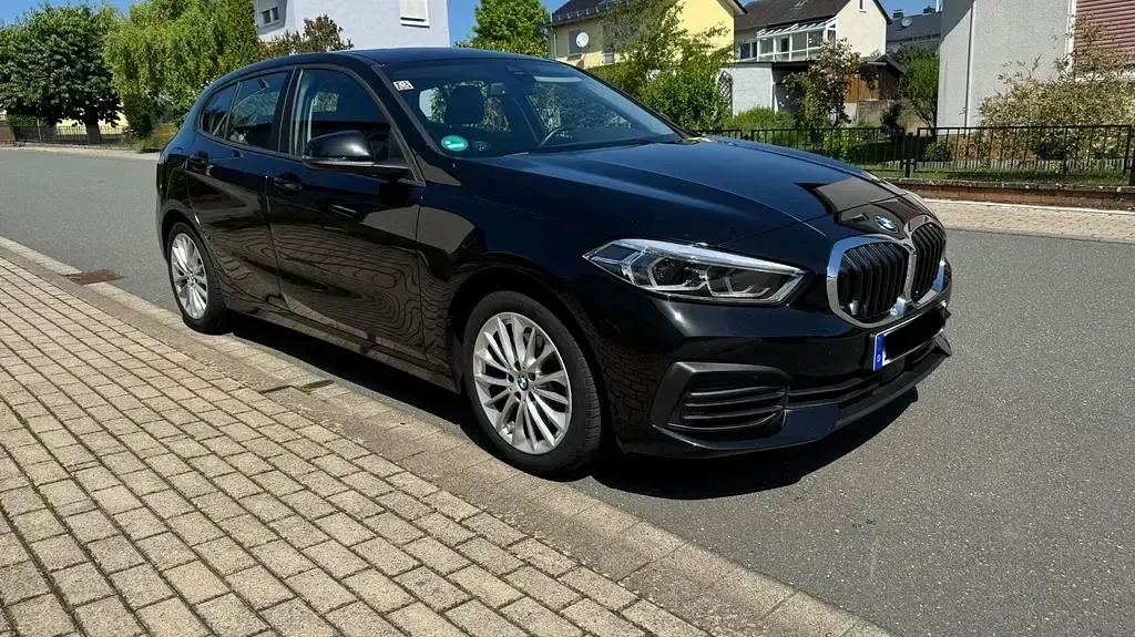 Gebraucht BMW 118 Advantage 140 PS (102 kW) 2020 Schwarz Kleinwagen