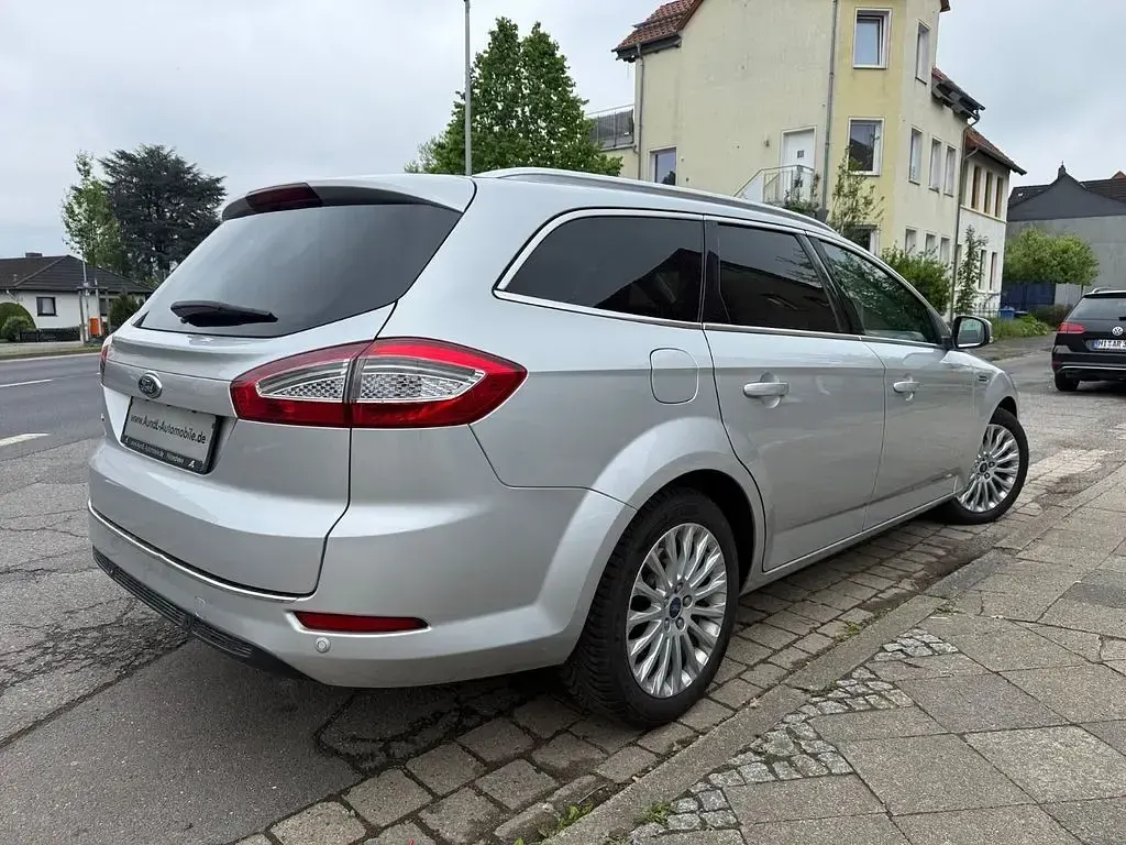 Gebraucht Ford Mondeo Titanium 163 PS (119 kW) 2012 Silber Limousine
