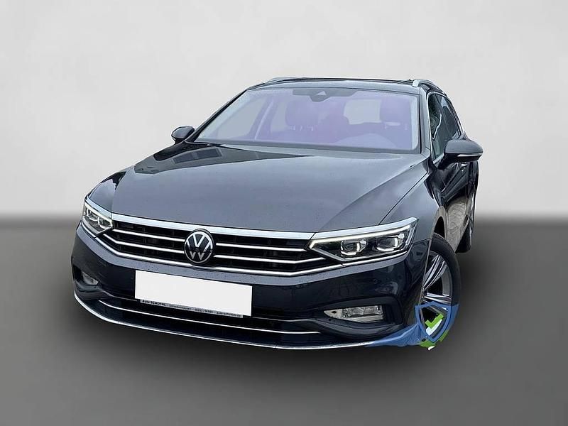 Grau Gebraucht 2021 VW Passat Elegance Kombi | 28.050 € (Teuer) - Bild 1/4