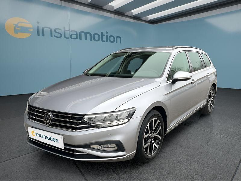 Gebraucht VW Passat 150 PS (110 kW) 2024 Silber Kombi