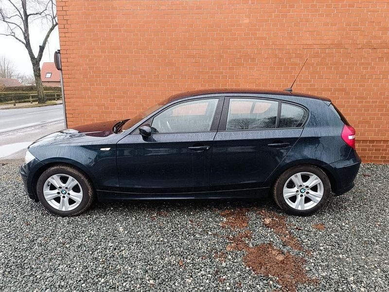 Gebraucht BMW 116 122 PS (89 kW) 2008 Blau Kleinwagen