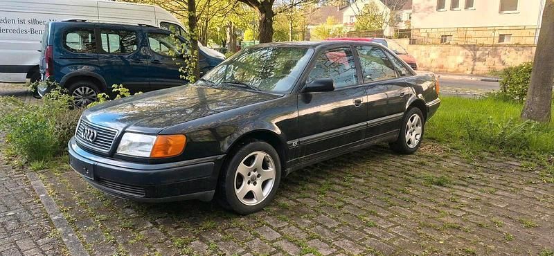 Occasion Audi 100 90 ch (66 kW) 1993 Bleue Berline