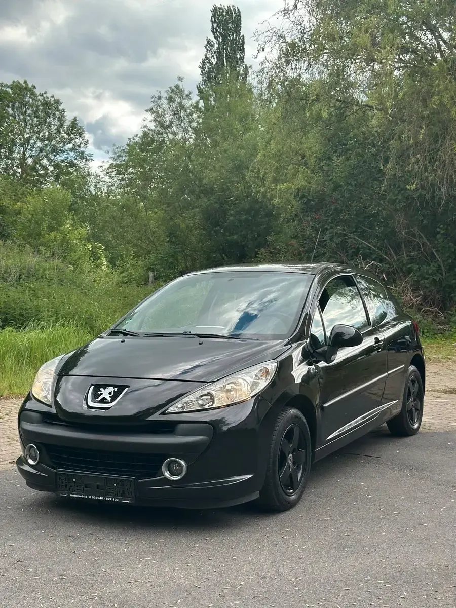 Gebraucht Peugeot 207 75 PS (55 kW) 2007 Schwarz Kleinwagen