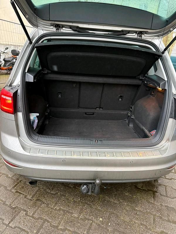 Gebraucht VW Golf VII 120 PS (88 kW) 2014 Silber Limousine