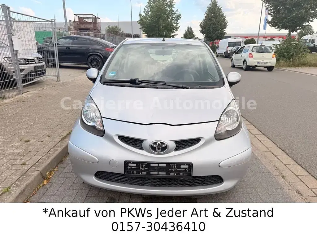 Gebraucht Toyota Aygo City 68 PS (50 kW) 2005 Silber Kleinwagen