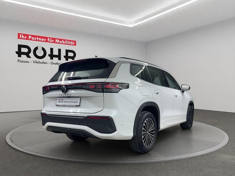 Gebraucht VW Tayron Life 193 PS (141 kW) 2025 Oryxweiss perlmutteffekt SUV