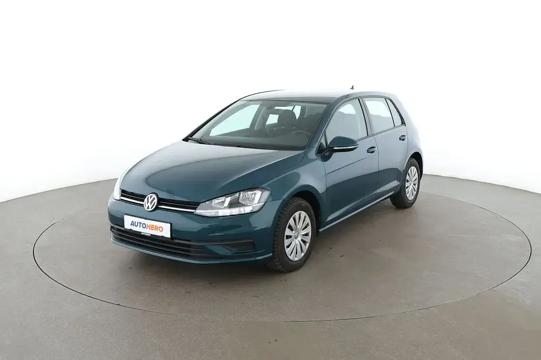 Gebraucht VW Golf VII Trendline 110 PS (80 kW) 2017 Limousine