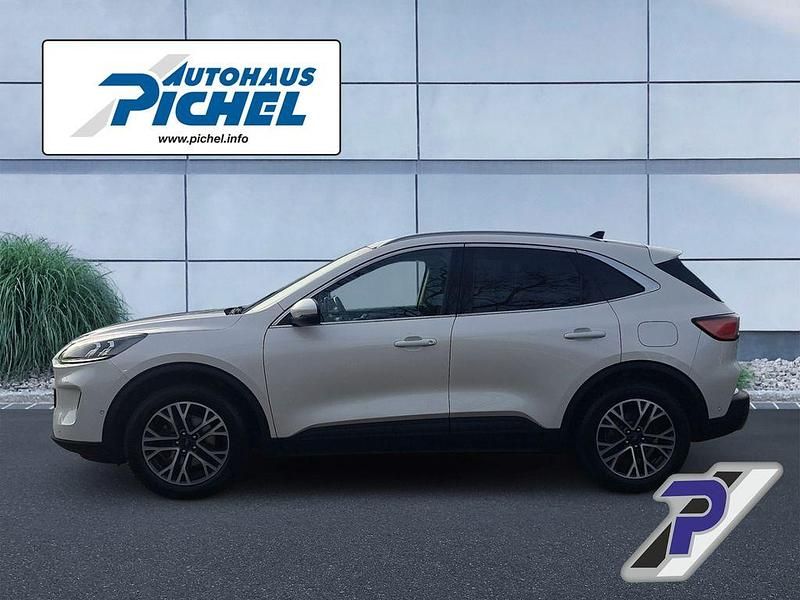 Gebraucht Ford Kuga Titanium 190 PS (139 kW) 2020 Weiß(metallic) SUV