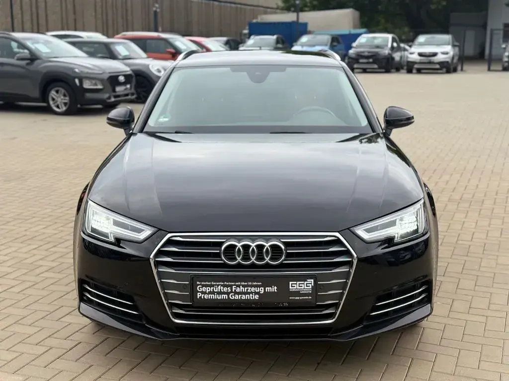 Gebraucht Audi A4 Sport 150 PS (110 kW) 2016 Schwarz Kombi