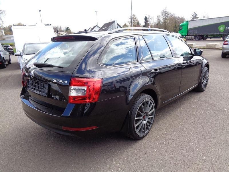 Gebraucht Skoda Octavia Style 150 PS (110 kW) 2017 Schwarz Kombi
