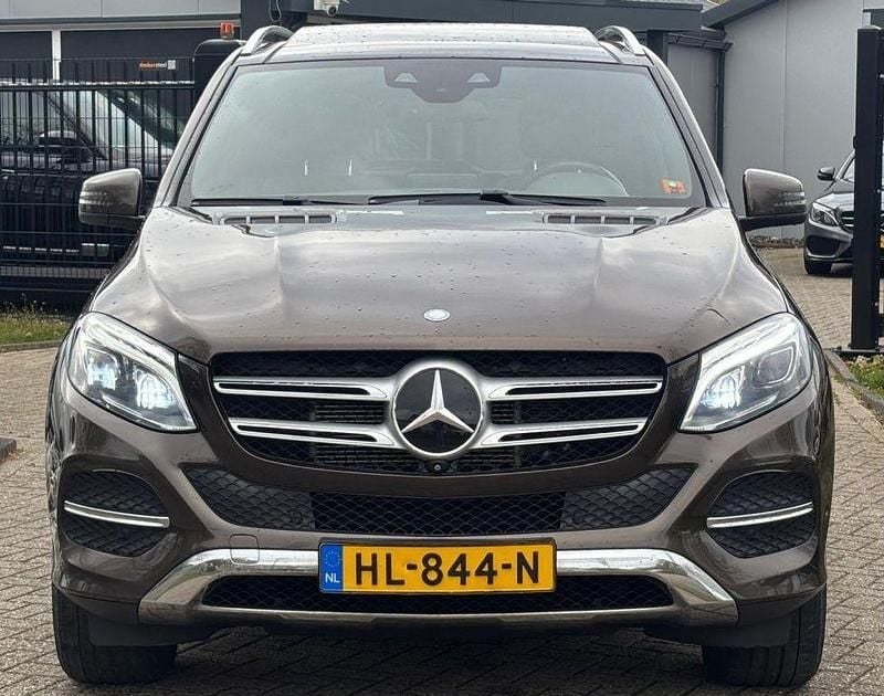 Gebraucht Mercedes GLE500 334 PS (245 kW) 2015 Braun SUV