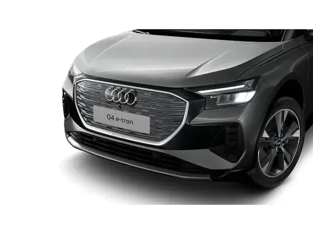 Second-hand Audi Q4 e-tron Advanced 150 kW (204 CP) 2023 Gri SUV