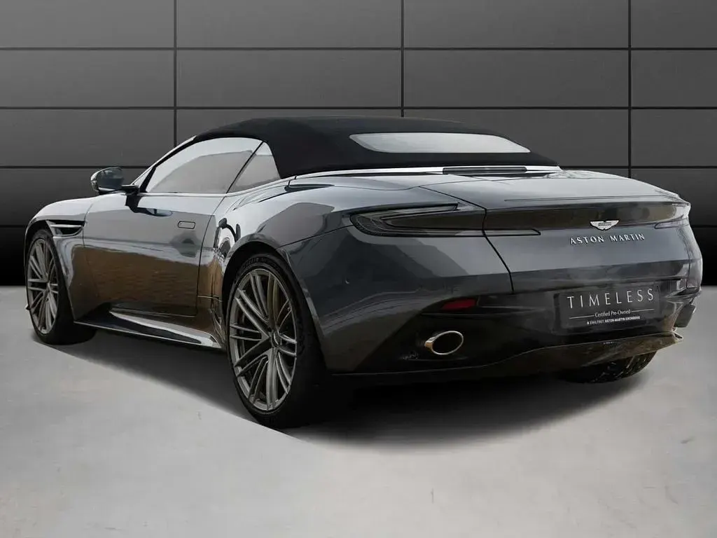 Occasion Aston Martin DB12 680 ch (500 kW) 2024 Gris Cabriolet