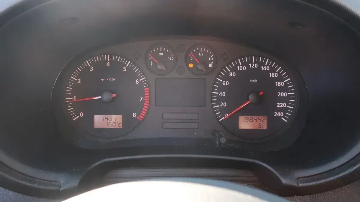 Używany Seat Leon Stella 105 KM (77 kW) 2005 Szary Hatchback