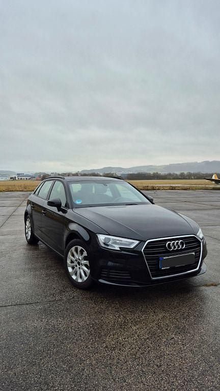 Gebraucht Audi A3 150 PS (110 kW) 2018 Schwarz Limousine