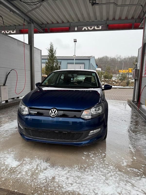 Blau Gebraucht 2010 VW Polo Kleinwagen | 4.000 € - Bild 1/4