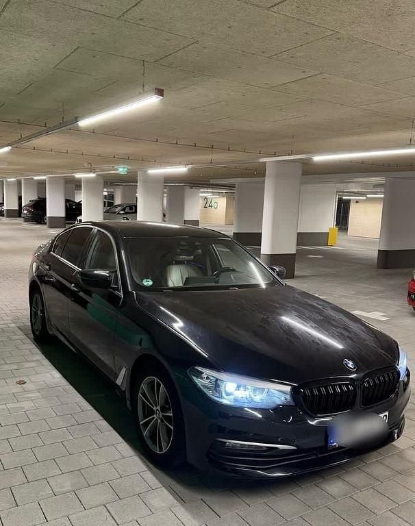 Gebraucht BMW 520 190 PS (139 kW) 2017 Grau Limousine