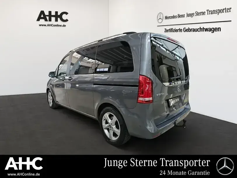 Gebraucht Mercedes V220 163 PS (119 kW) 2020 Selenitgrau metallic Van / Kleinbus