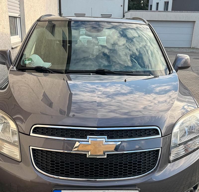 Andere farben Gebraucht 2011 Chevrolet Orlando Van / Kleinbus | 5.400 € - Bild 1/4