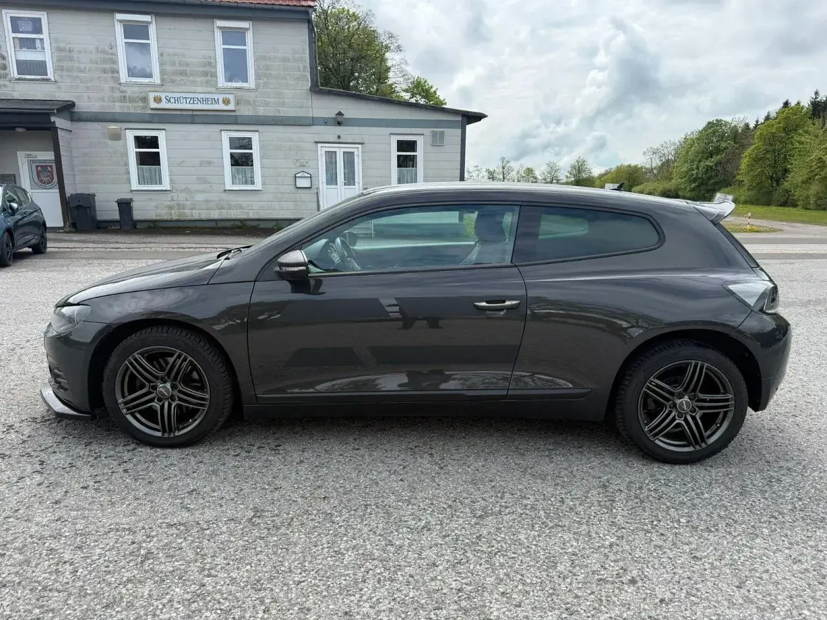 Gebraucht VW Scirocco 160 PS (117 kW) 2009 Braun Coupé