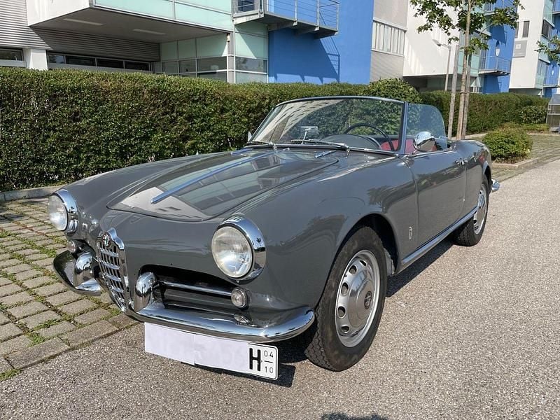 Grau Gebraucht 1957 Alfa Romeo Giulietta Cabrio | 69.000 € - Bild 1/4