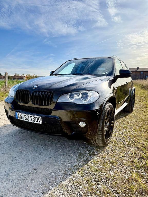 Schwarz Gebraucht 2011 BMW X5 SUV | 22.450 € - Bild 1/4