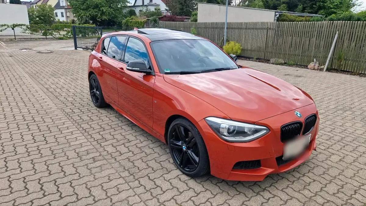 Gebraucht BMW 318 Shadowline 143 PS (105 kW) 2015 Orange Limousine