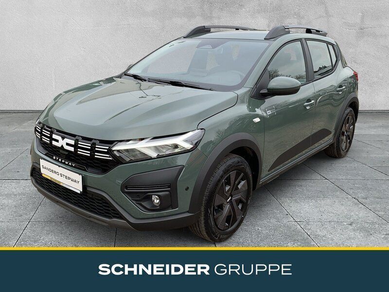 Blau Gebraucht 2024 Dacia Sandero Expression Kleinwagen | 19.640 € (Etwas zu teuer) - Bild 1/4