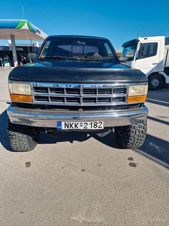 Grün Gebraucht 1993 Dodge Dakota SUV | 15.000 € - Bild 1/4