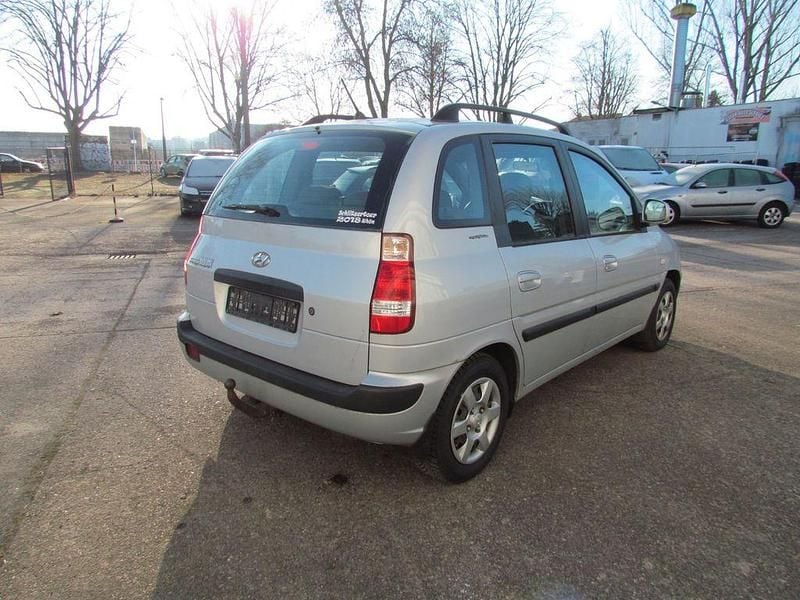 Gebraucht Hyundai Matrix GLS 103 PS (75 kW) 2008 Silber Van / Kleinbus