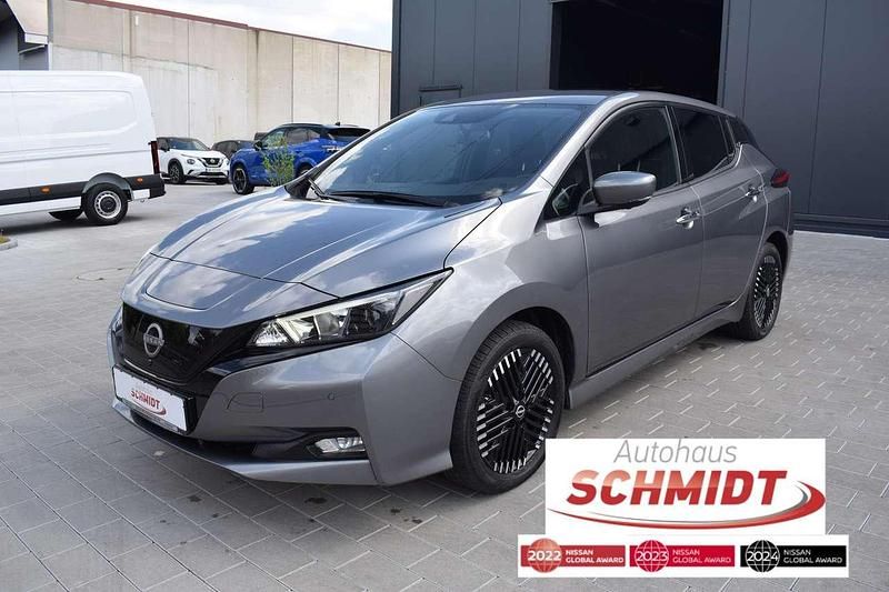 Grau Gebraucht 2022 Nissan Leaf N-Connecta Kleinwagen | 18.500 € (Fairer Preis) - Bild 1/4