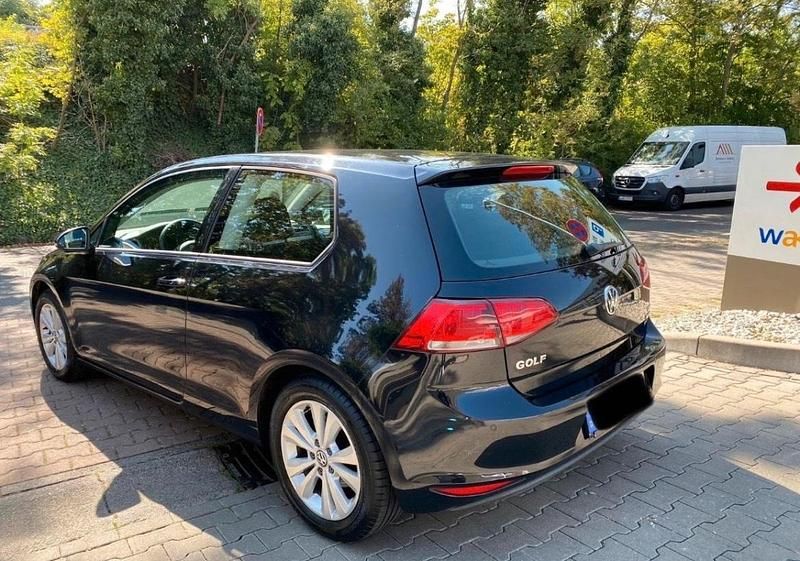 Gebraucht VW Golf VII 85 PS (62 kW) 2013 Schwarz Kleinwagen
