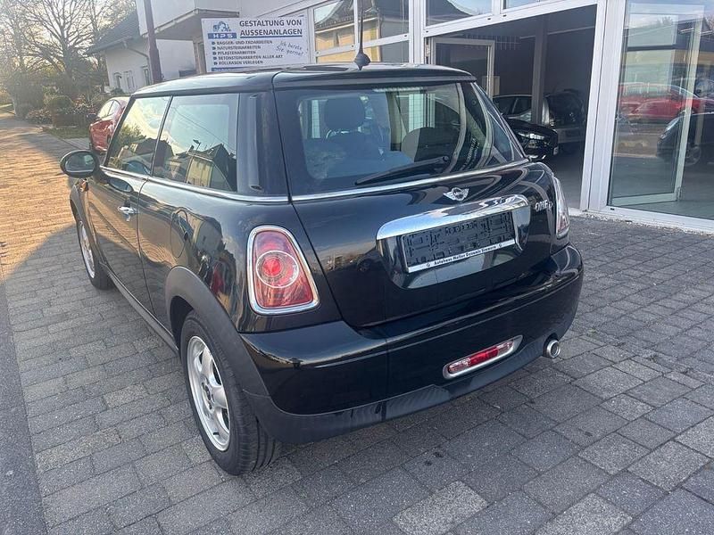 Usado Mini ONE 90 HP (66 kW) 2010 Preto Citadino