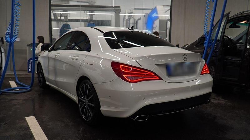 Gebraucht Mercedes CLA200 156 PS (114 kW) 2016 Weiß Coupé