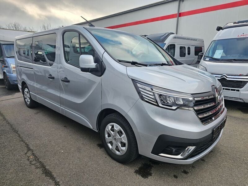 Gebraucht Renault Trafic Life 150 PS (110 kW) 2022 Grau Van / Kleinbus