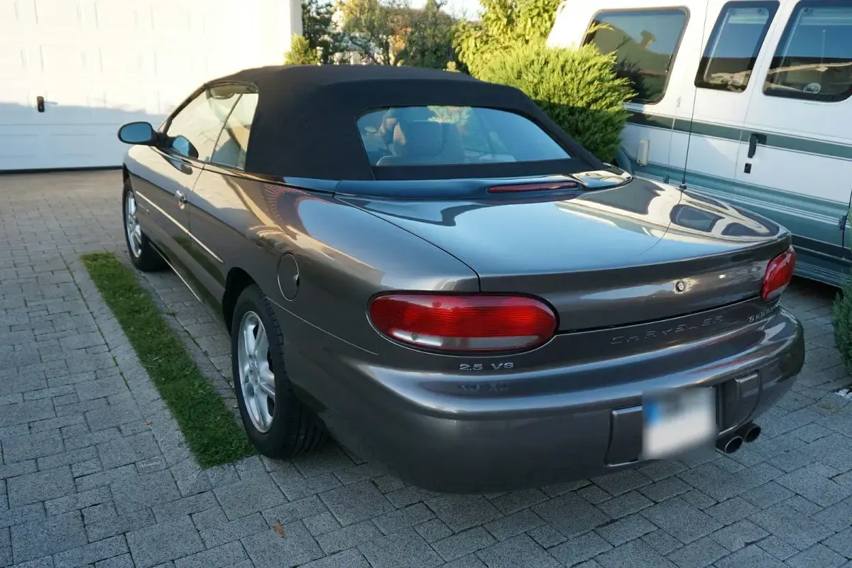 Gebraucht Chrysler Sebring 163 PS (119 kW) 1996 Braun Cabrio