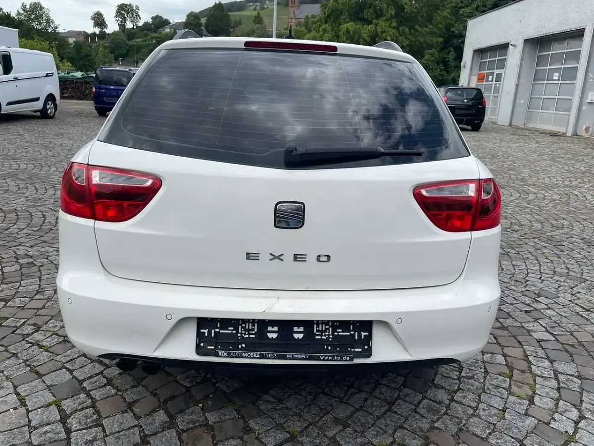 Gebraucht Seat Exeo Style 143 PS (105 kW) 2013 Weiß Kombi